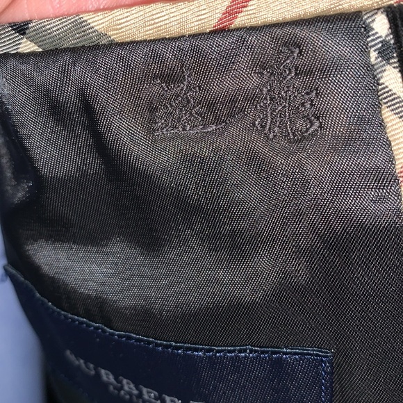 Burberry Sports Jacket Size 46R. Very Good Used Condition. - Picture 10 of 16